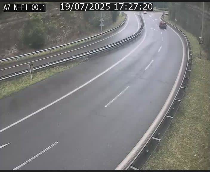 Webcam autoroute Luxembourg A7 située dans la sortie 1 Waldhof, vers la N11, avant le Tunnel Stafelter