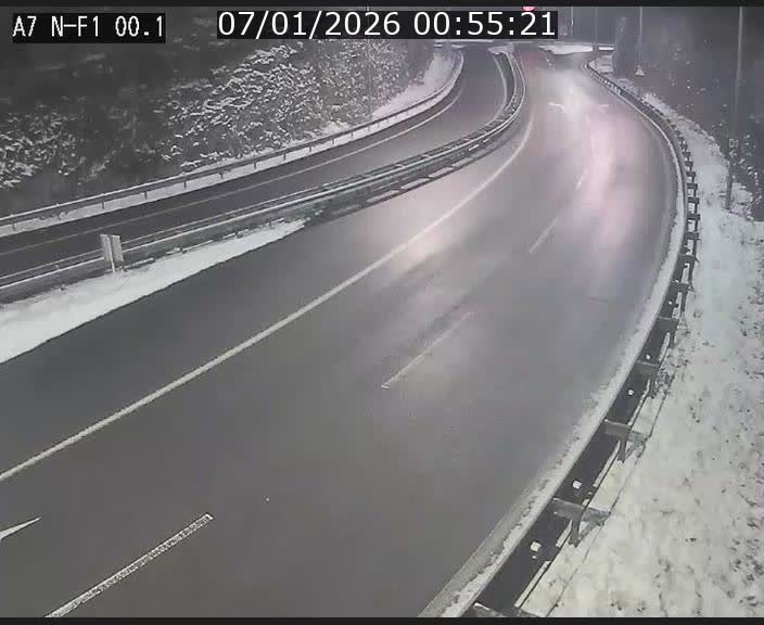 <h2>Webcam autoroute Luxembourg A7 située dans la sortie 1 Waldhof, vers la N11, avant le Tunnel Stafelter</h2>