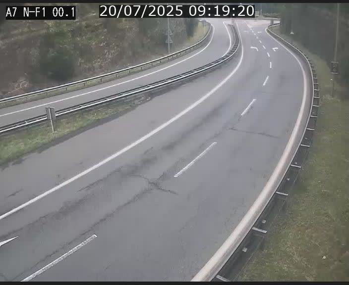 <h2>Webcam autoroute Luxembourg A7 située dans la sortie 1 Waldhof, vers la N11, avant le Tunnel Stafelter</h2>