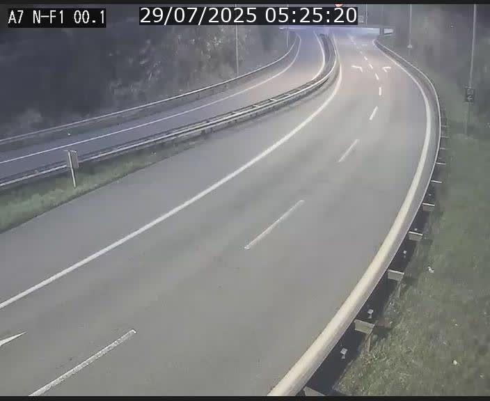 <h2>Webcam autoroute Luxembourg A7 située dans la sortie 1 Waldhof, vers la N11, avant le Tunnel Stafelter</h2>
