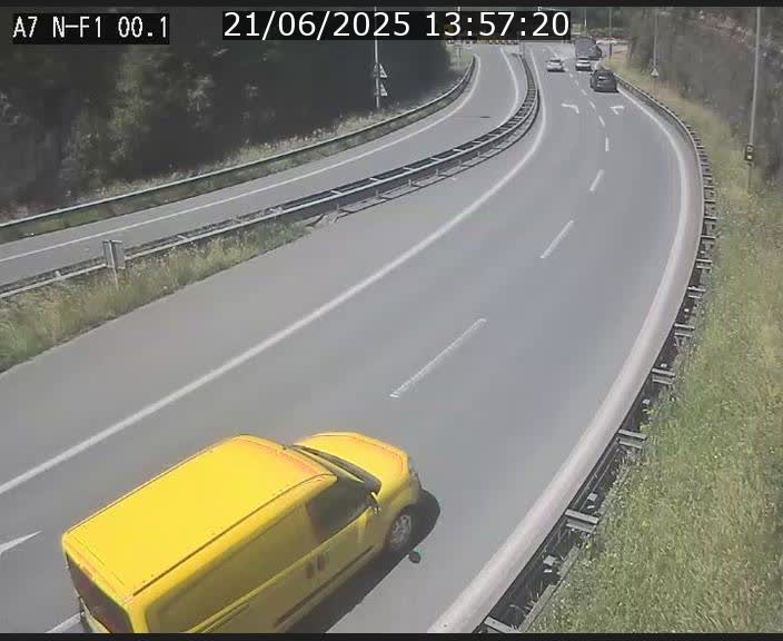 <h2>Webcam autoroute Luxembourg A7 située dans la sortie 1 Waldhof, vers la N11, avant le Tunnel Stafelter</h2>