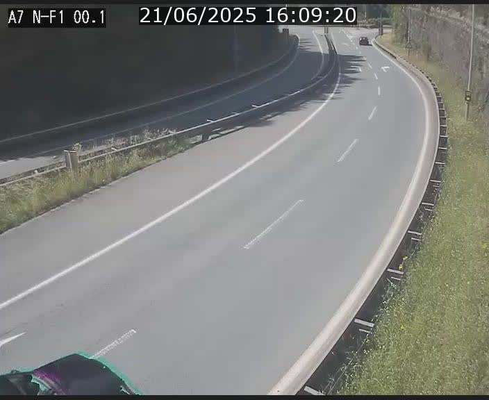 <h2>Webcam autoroute Luxembourg A7 située dans la sortie 1 Waldhof, vers la N11, avant le Tunnel Stafelter</h2>