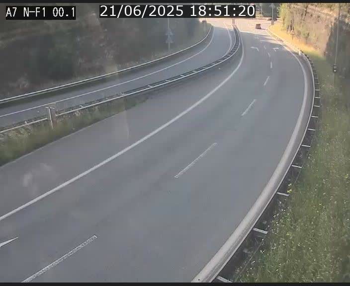 <h2>Webcam autoroute Luxembourg A7 située dans la sortie 1 Waldhof, vers la N11, avant le Tunnel Stafelter</h2>