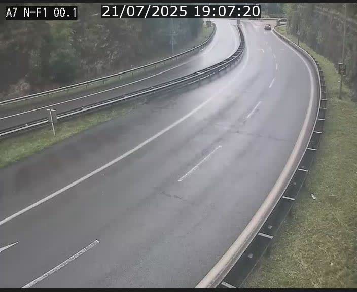 <h2>Webcam autoroute Luxembourg A7 située dans la sortie 1 Waldhof, vers la N11, avant le Tunnel Stafelter</h2>