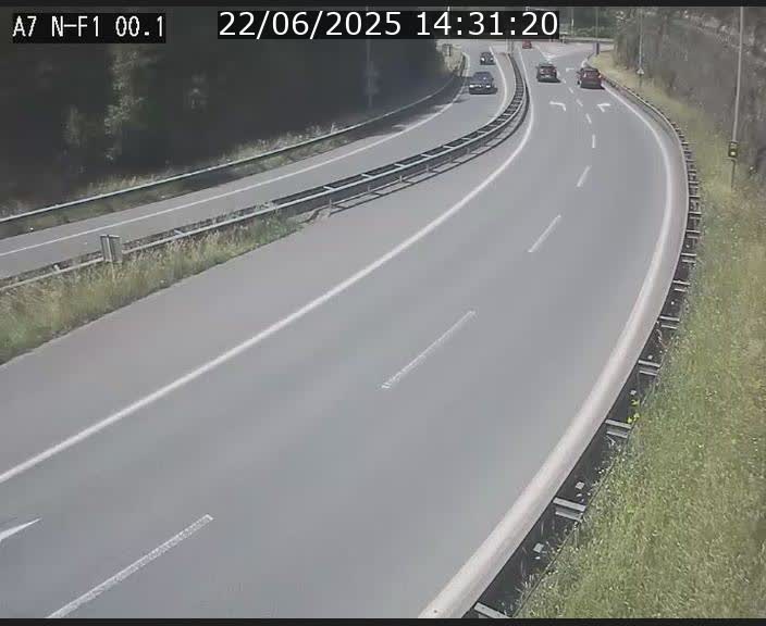 <h2>Webcam autoroute Luxembourg A7 située dans la sortie 1 Waldhof, vers la N11, avant le Tunnel Stafelter</h2>