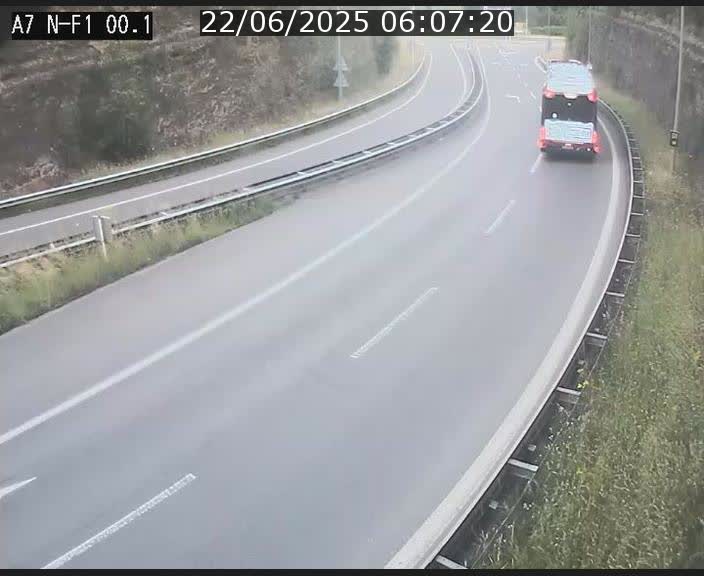 <h2>Webcam autoroute Luxembourg A7 située dans la sortie 1 Waldhof, vers la N11, avant le Tunnel Stafelter</h2>