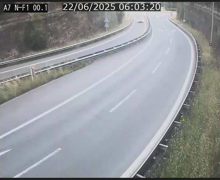 <h2>Webcam autoroute Luxembourg A7 située dans la sortie 1 Waldhof, vers la N11, avant le Tunnel Stafelter</h2>