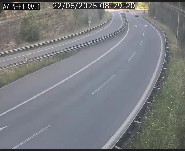 <h2>Webcam autoroute Luxembourg A7 située dans la sortie 1 Waldhof, vers la N11, avant le Tunnel Stafelter</h2>