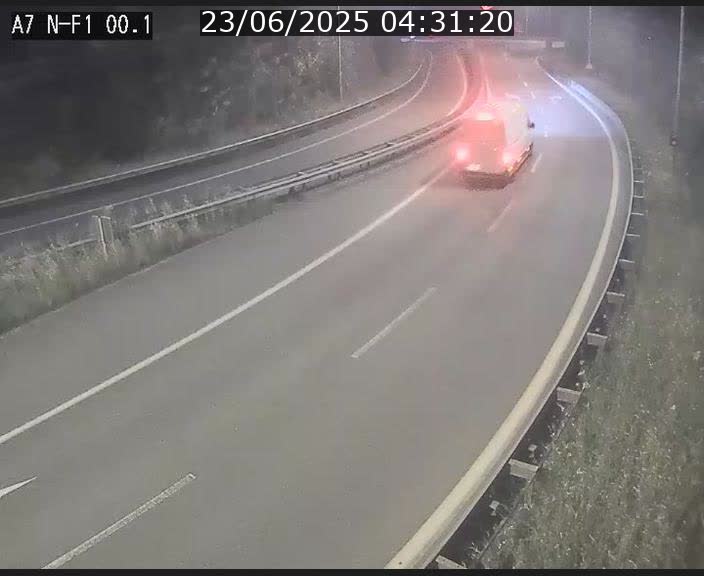 <h2>Webcam autoroute Luxembourg A7 située dans la sortie 1 Waldhof, vers la N11, avant le Tunnel Stafelter</h2>