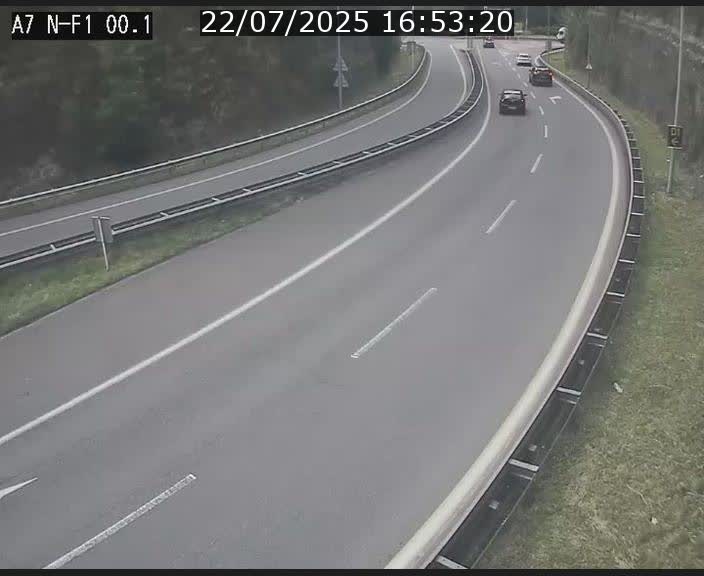 <h2>Webcam autoroute Luxembourg A7 située dans la sortie 1 Waldhof, vers la N11, avant le Tunnel Stafelter</h2>