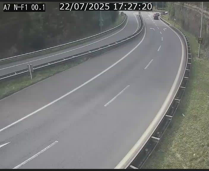<h2>Webcam autoroute Luxembourg A7 située dans la sortie 1 Waldhof, vers la N11, avant le Tunnel Stafelter</h2>