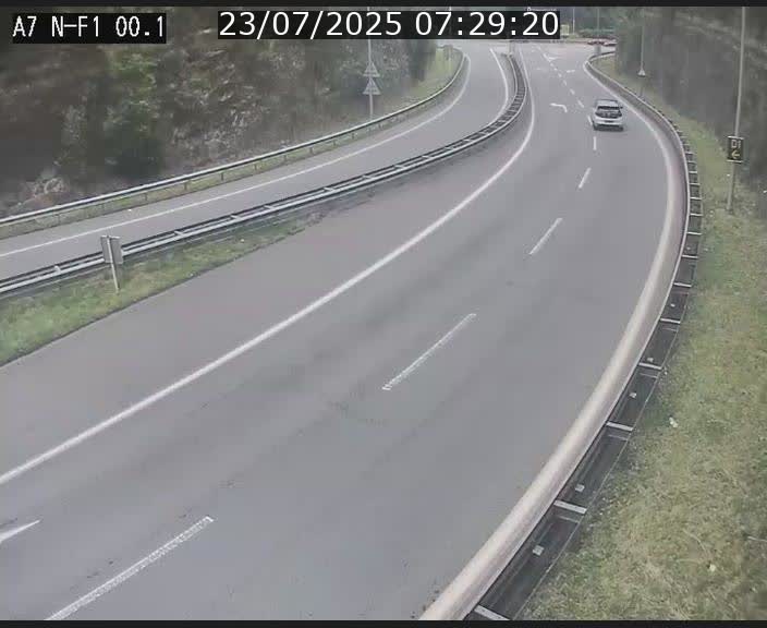 <h2>Webcam autoroute Luxembourg A7 située dans la sortie 1 Waldhof, vers la N11, avant le Tunnel Stafelter</h2>