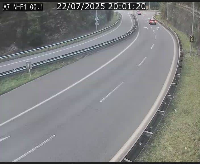 <h2>Webcam autoroute Luxembourg A7 située dans la sortie 1 Waldhof, vers la N11, avant le Tunnel Stafelter</h2>