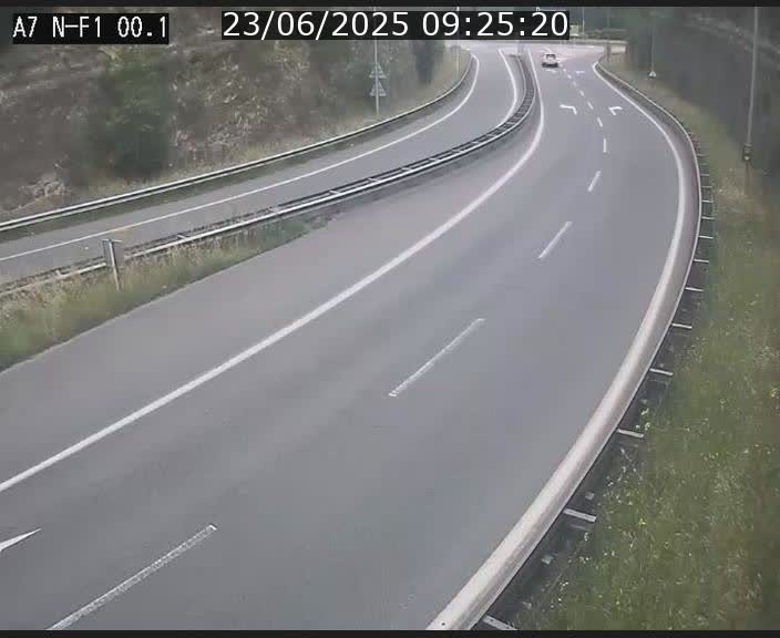 <h2>Webcam autoroute Luxembourg A7 située dans la sortie 1 Waldhof, vers la N11, avant le Tunnel Stafelter</h2>
