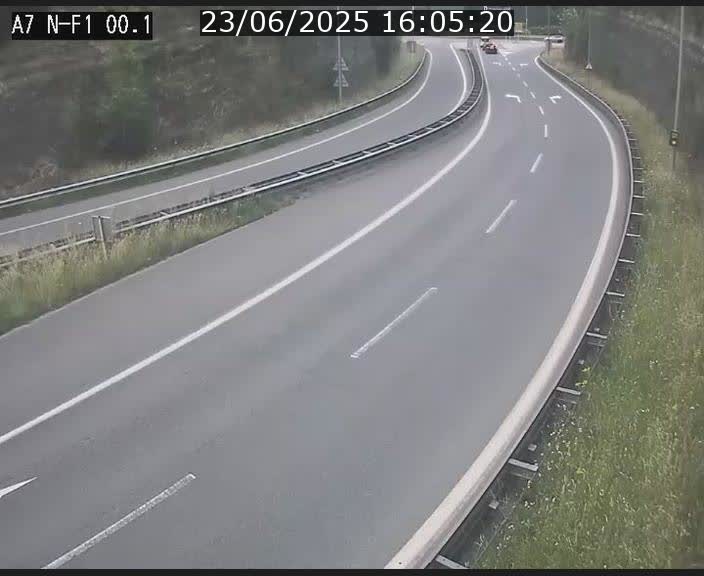 <h2>Webcam autoroute Luxembourg A7 située dans la sortie 1 Waldhof, vers la N11, avant le Tunnel Stafelter</h2>