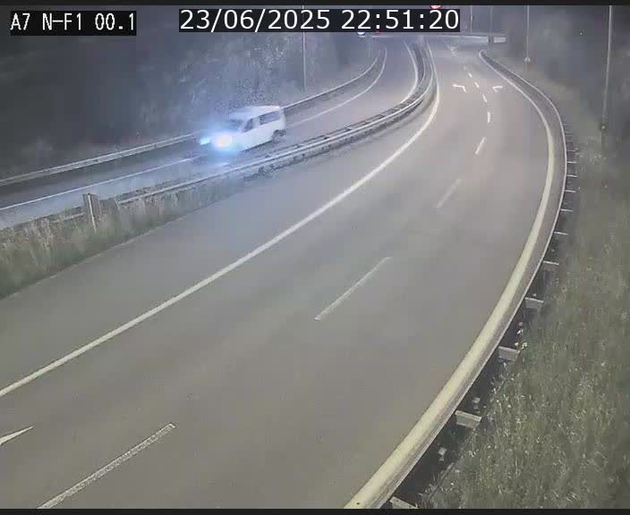 <h2>Webcam autoroute Luxembourg A7 située dans la sortie 1 Waldhof, vers la N11, avant le Tunnel Stafelter</h2>