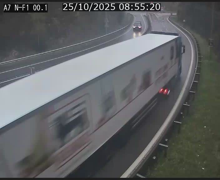 Webcam autoroute Luxembourg A7 située dans la sortie 1 Waldhof, vers la N11, avant le Tunnel Stafelter