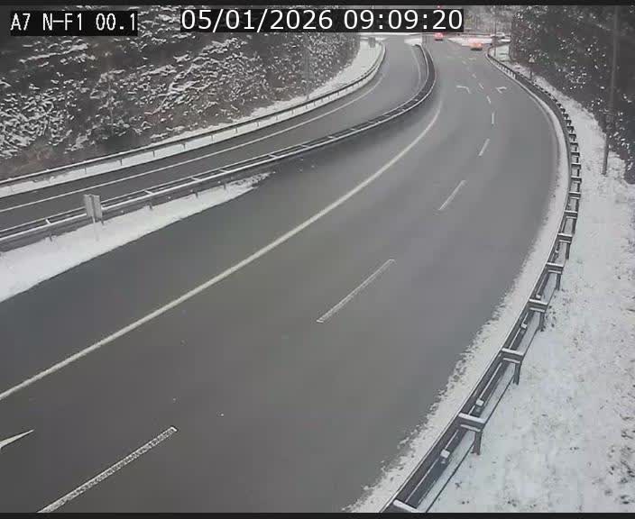 <h2>Webcam autoroute Luxembourg A7 située dans la sortie 1 Waldhof, vers la N11, avant le Tunnel Stafelter</h2>