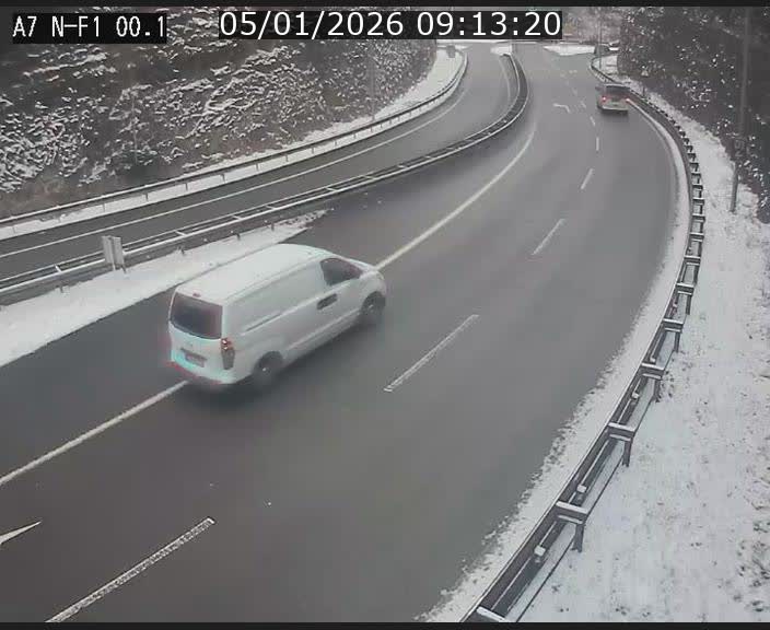 Webcam autoroute Luxembourg A7 située dans la sortie 1 Waldhof, vers la N11, avant le Tunnel Stafelter