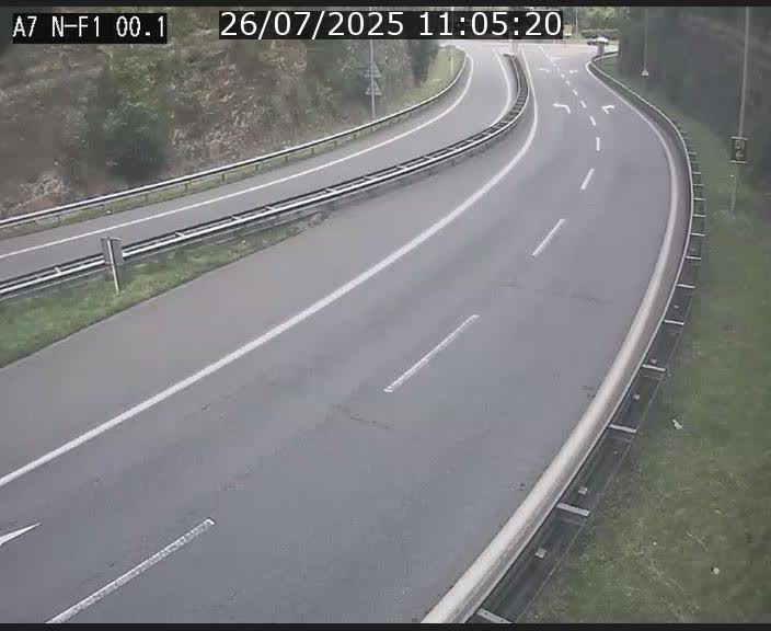 <h2>Webcam autoroute Luxembourg A7 située dans la sortie 1 Waldhof, vers la N11, avant le Tunnel Stafelter</h2>