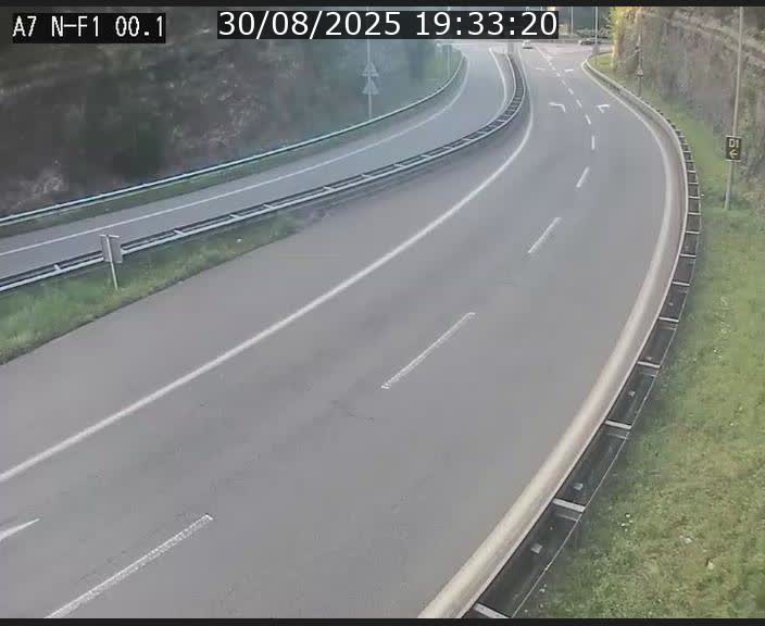 <h2>Webcam autoroute Luxembourg A7 située dans la sortie 1 Waldhof, vers la N11, avant le Tunnel Stafelter</h2>