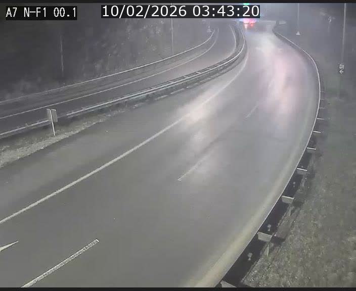 <h2>Webcam autoroute Luxembourg A7 située dans la sortie 1 Waldhof, vers la N11, avant le Tunnel Stafelter</h2>