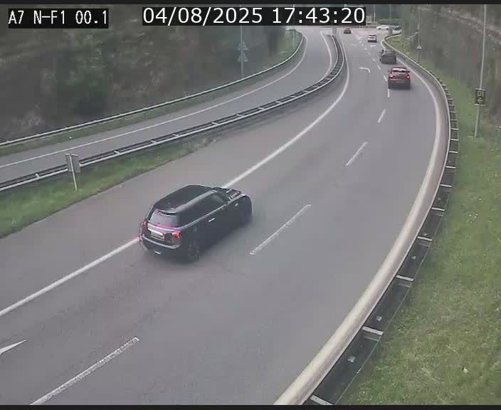 <h2>Webcam autoroute Luxembourg A7 située dans la sortie 1 Waldhof, vers la N11, avant le Tunnel Stafelter</h2>