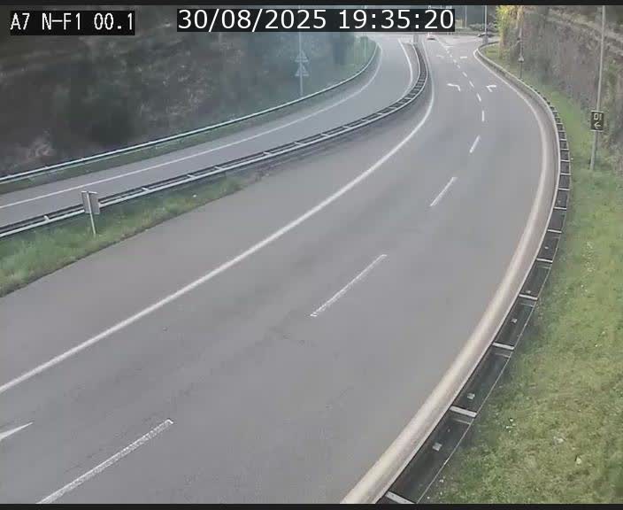 <h2>Webcam autoroute Luxembourg A7 située dans la sortie 1 Waldhof, vers la N11, avant le Tunnel Stafelter</h2>