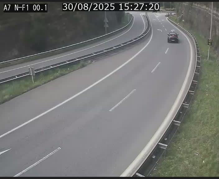 <h2>Webcam autoroute Luxembourg A7 située dans la sortie 1 Waldhof, vers la N11, avant le Tunnel Stafelter</h2>