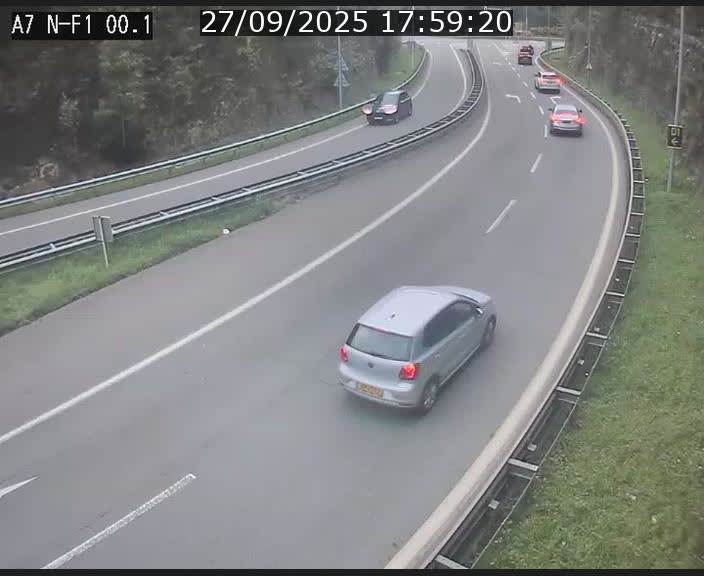 <h2>Webcam autoroute Luxembourg A7 située dans la sortie 1 Waldhof, vers la N11, avant le Tunnel Stafelter</h2>