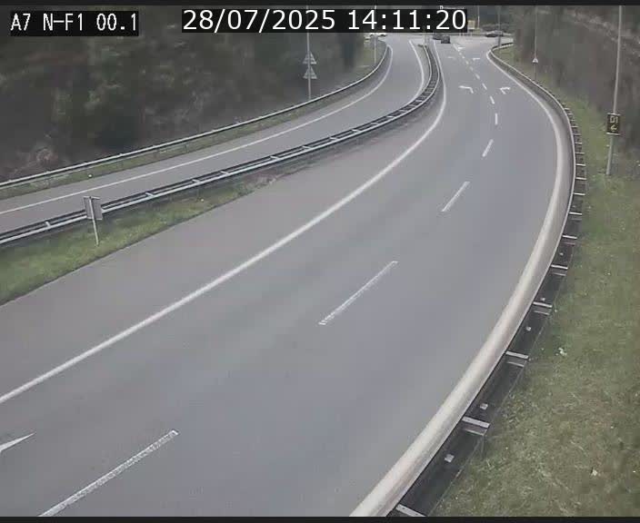 <h2>Webcam autoroute Luxembourg A7 située dans la sortie 1 Waldhof, vers la N11, avant le Tunnel Stafelter</h2>