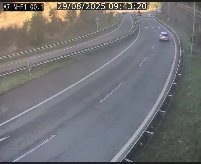 <h2>Webcam autoroute Luxembourg A7 située dans la sortie 1 Waldhof, vers la N11, avant le Tunnel Stafelter</h2>
