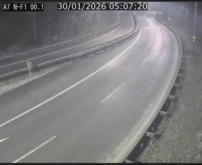 <h2>Webcam autoroute Luxembourg A7 située dans la sortie 1 Waldhof, vers la N11, avant le Tunnel Stafelter</h2>