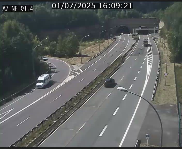 Caméra autoroute Luxembourg A7 - Echangeur Waldhaff - direction Tunnel Stafelter