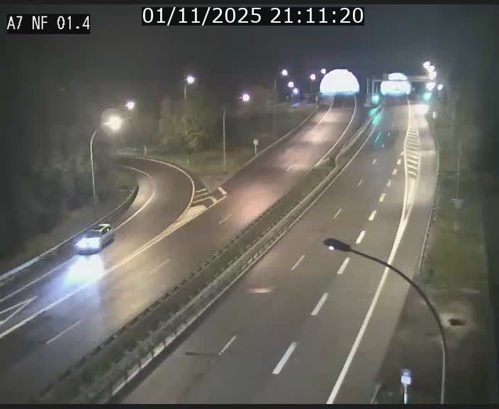 <h2>Caméra autoroute Luxembourg A7 - Echangeur Waldhaff - direction Tunnel Stafelter</h2>