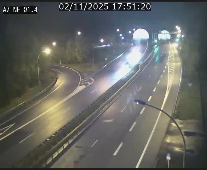 <h2>Caméra autoroute Luxembourg A7 - Echangeur Waldhaff - direction Tunnel Stafelter</h2>