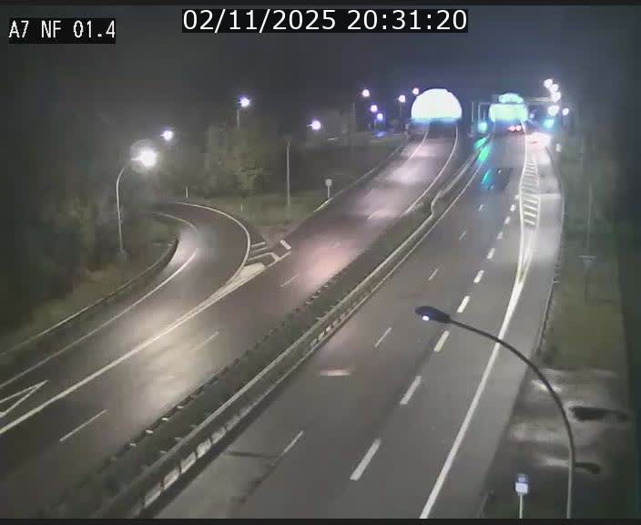 <h2>Caméra autoroute Luxembourg A7 - Echangeur Waldhaff - direction Tunnel Stafelter</h2>