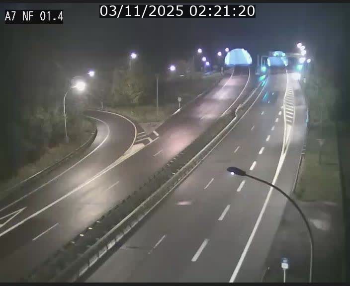 <h2>Caméra autoroute Luxembourg A7 - Echangeur Waldhaff - direction Tunnel Stafelter</h2>