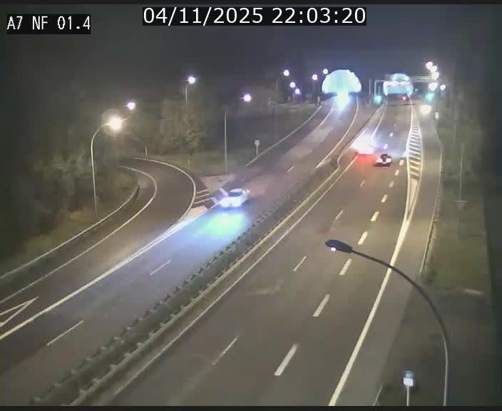 <h2>Caméra autoroute Luxembourg A7 - Echangeur Waldhaff - direction Tunnel Stafelter</h2>
