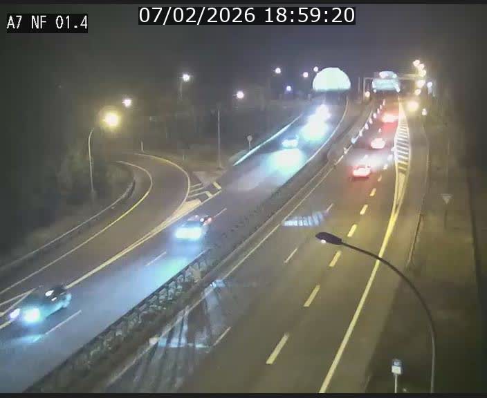 <h2>Caméra autoroute Luxembourg A7 - Echangeur Waldhaff - direction Tunnel Stafelter</h2>