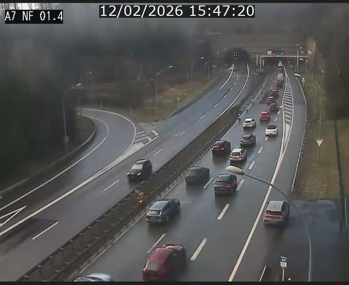<h2>Caméra autoroute Luxembourg A7 - Echangeur Waldhaff - direction Tunnel Stafelter</h2>