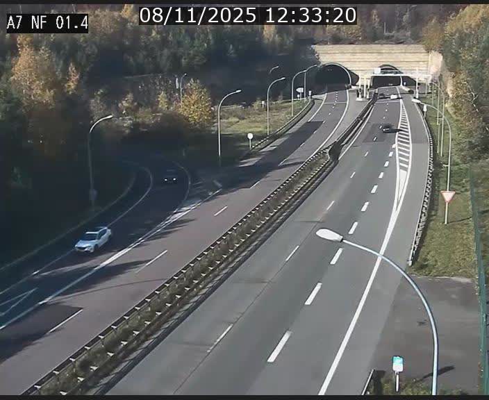 <h2>Caméra autoroute Luxembourg A7 - Echangeur Waldhaff - direction Tunnel Stafelter</h2>