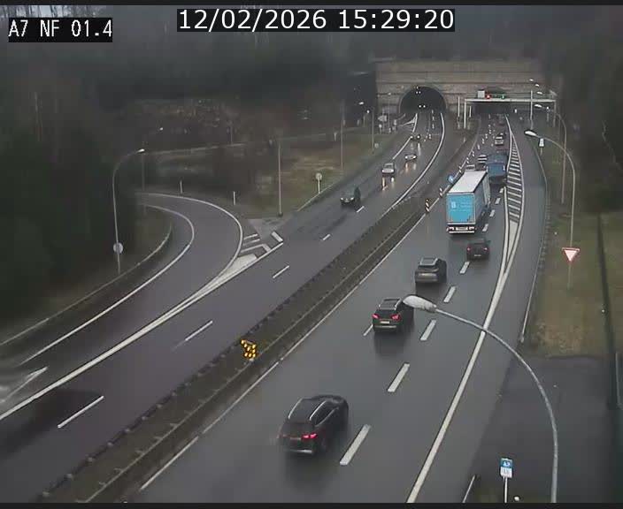 <h2>Caméra autoroute Luxembourg A7 - Echangeur Waldhaff - direction Tunnel Stafelter</h2>