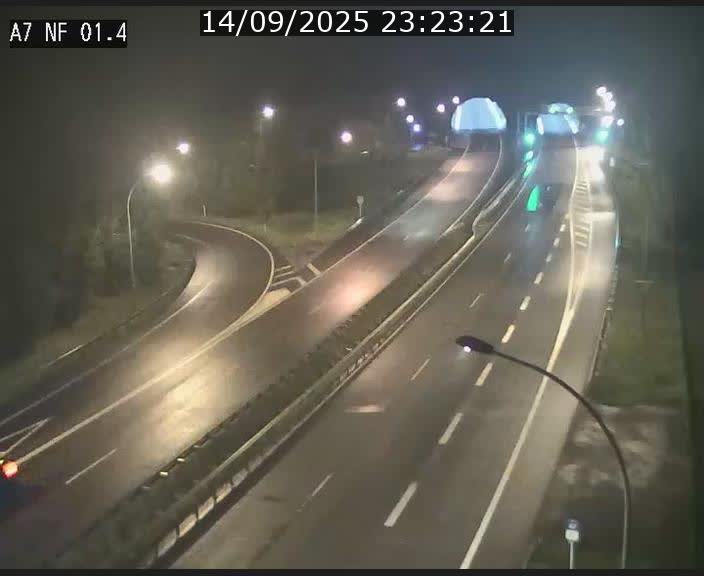 <h2>Caméra autoroute Luxembourg A7 - Echangeur Waldhaff - direction Tunnel Stafelter</h2>