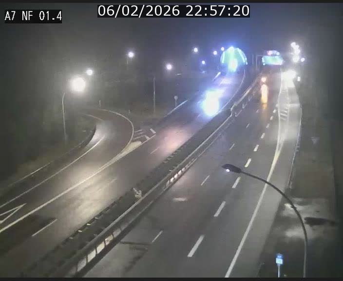 <h2>Caméra autoroute Luxembourg A7 - Echangeur Waldhaff - direction Tunnel Stafelter</h2>