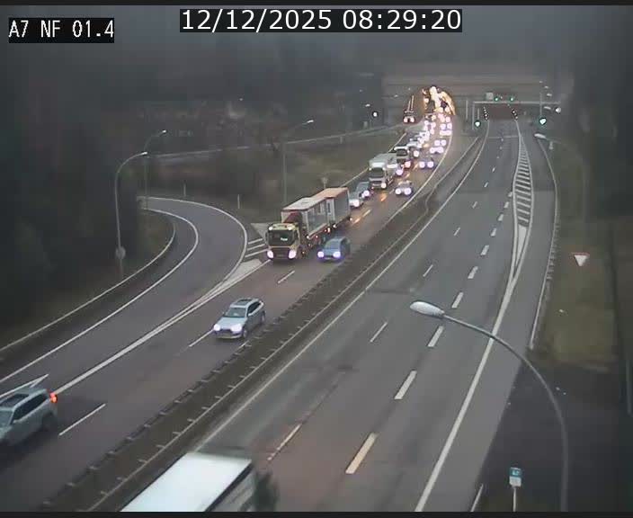<h2>Caméra autoroute Luxembourg A7 - Echangeur Waldhaff - direction Tunnel Stafelter</h2>