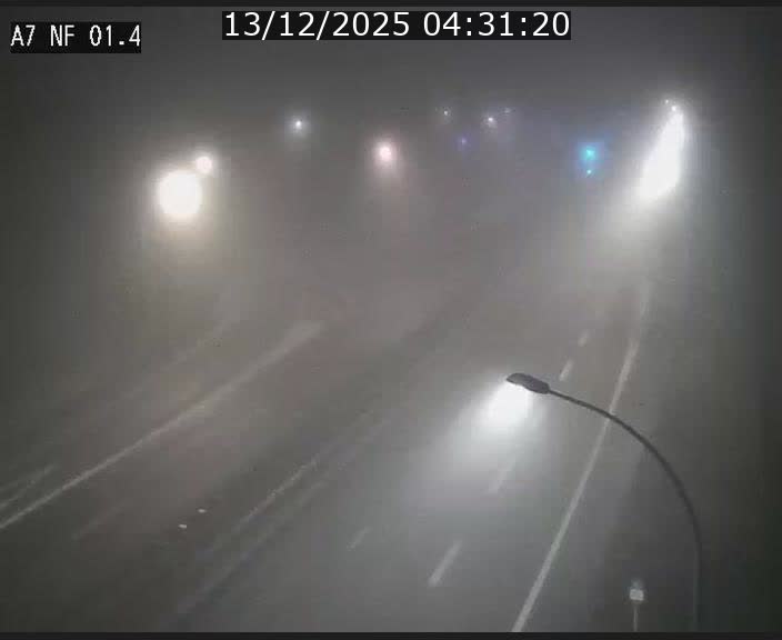 <h2>Caméra autoroute Luxembourg A7 - Echangeur Waldhaff - direction Tunnel Stafelter</h2>