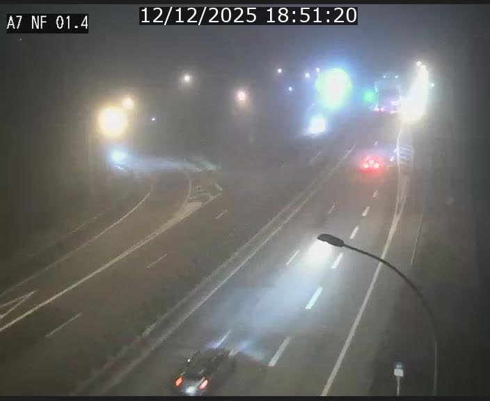 <h2>Caméra autoroute Luxembourg A7 - Echangeur Waldhaff - direction Tunnel Stafelter</h2>
