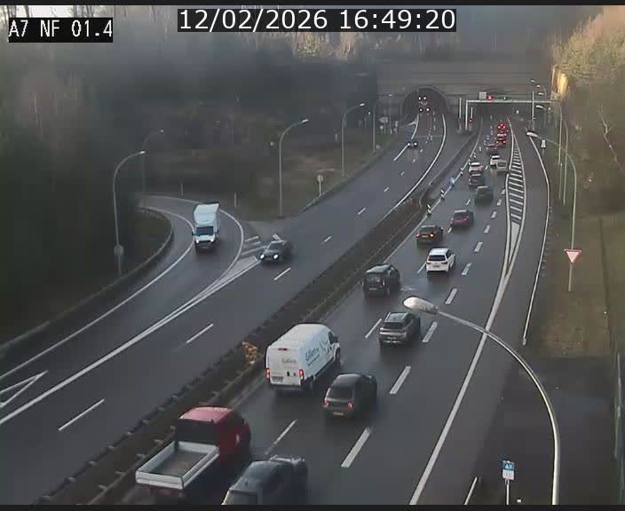 <h2>Caméra autoroute Luxembourg A7 - Echangeur Waldhaff - direction Tunnel Stafelter</h2>