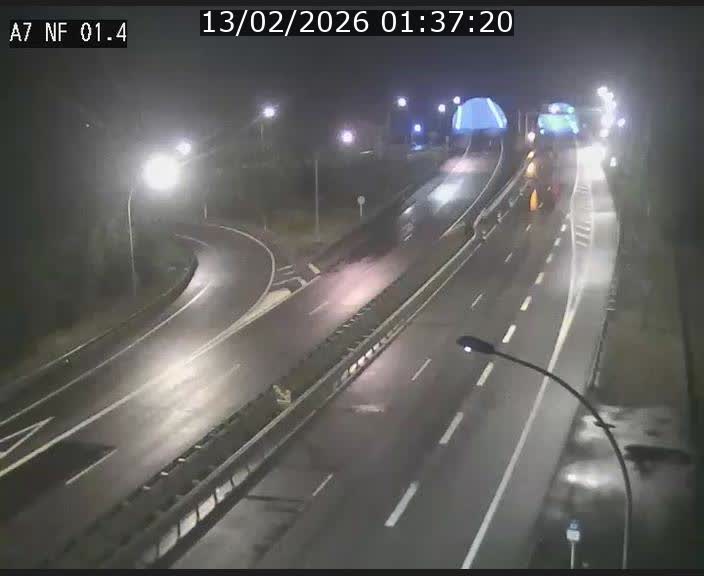 <h2>Caméra autoroute Luxembourg A7 - Echangeur Waldhaff - direction Tunnel Stafelter</h2>